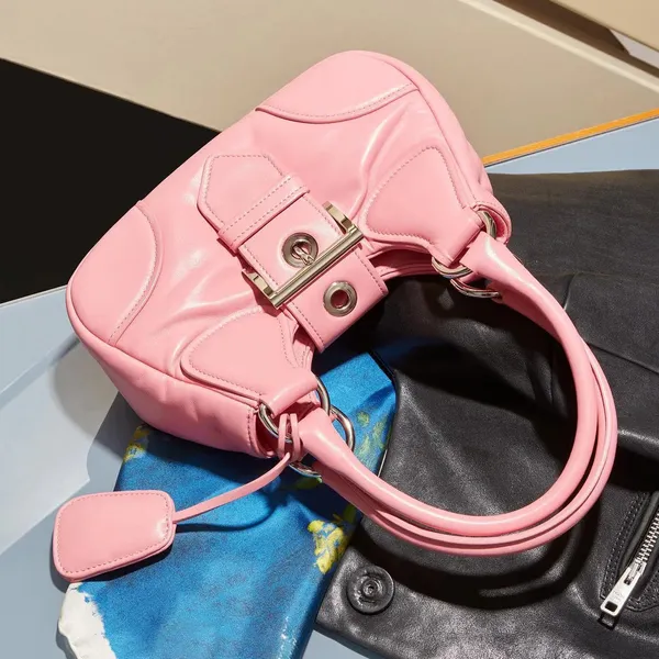 Cross Body Girl Sacs de créateurs d'épaule poignée supérieure de luxe en cuir véritable fourre-tout sac à main femme week-end demi-lune sac hommes rose sac à main en nylon sacs d'embrayage