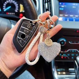 Vente chaude en croix de poterie Mid Diamond Love Key Buckle Inclays Potano Heart Car Chain-tore Case Case Case Sac Trade