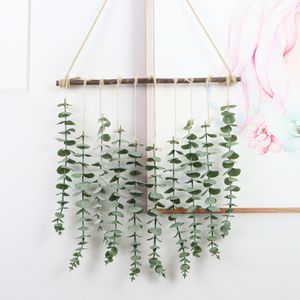 Vente chaude transfrontalière de fleurs en plastique pour la décoration Eucalyptus Dream Catcher Artificielle Feuille D'eucalyptus Suspendue Bienvenue Plaque De Porte Tenture Murale En Gros