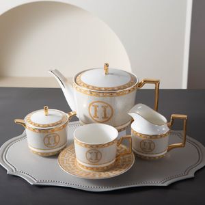 Série de mosaïque transfrontalière tasse à thé parfumée rétro abordable luxe tasses en porcelaine tendre ensemble échantillon chambre décoration poignée en or tasse à café