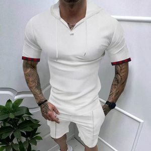 T-shirt de gaufre à capuche d'été transversal pour les shorts à manches courtes pour hommes Sports et loisirs Set 240412