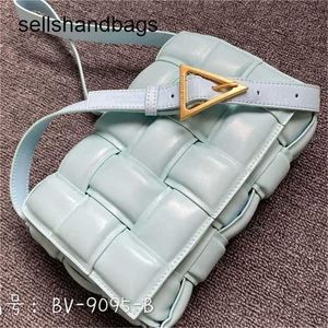 Sac bandoulière Cassettes BottegVenetas cuir véritable 7a Intrecciato multicolore grand oreiller tofu nuage lumière diagonale squa