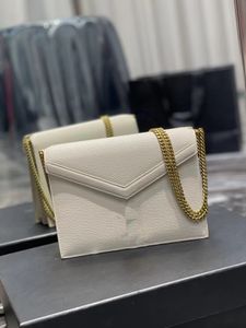 Crossbody tas een schoudertas caviar cowhide riem nageldecoratie metaal hardware roterende gesp gemedeerde intervallaag kleine vierkante zak