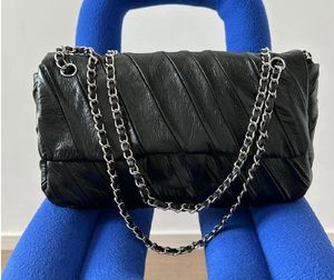 Sac à bandoulière pour femmes, sac de styliste, petit portefeuille carré, sac à main plissé classique avec lettres en métal