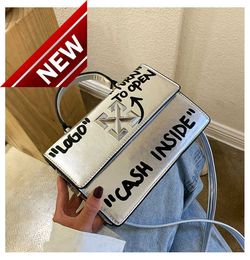 Crossbody Tassen %90 Off Groothandel en Retail Hoogwaardige handtas Dames 2023 Nieuwe trendy veelzijdige Msenger Franse Dign Eén schouder Kleine square7rs