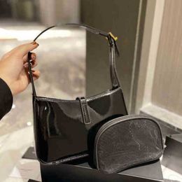 Sacs à bandoulière rabats sous les bras fourre-tout marque femmes sac à main noir épaule en cuir concepteur femme sacs à main avec cosmétique 220326