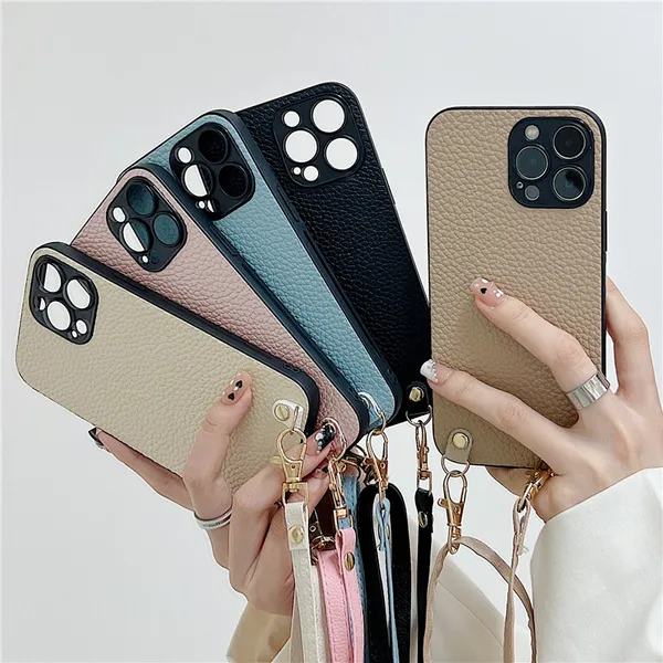 Crossbody Chain Lychee Print Phone Cases para iPhone 14 13 12 11 Pro Max Cordón ajustable Vogue Vintage Leather Back Cover a prueba de golpes a prueba de golpes