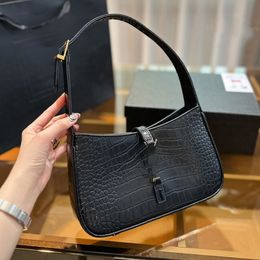 Crossbody Tote Designer Bages Cf Utility Crocodile Skin Fashion Classical Handbag 2024 New Models Hobo Cleo Bag Shoulder Bag Envelope P