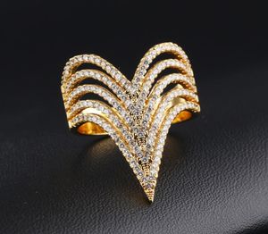Crown Band Rings 18K Gold Five Lagen Persoonlijkheid Karakterontwerper Accessoires Luxe voor vrouwen Wedding Party Grote bordring J6446599