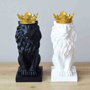 Crown Lion Statue Home Office Bar Lion Faith Resin Sculpture Model Crafts Ornaments Animal Origami Abstract Art Decoration Gift T200330