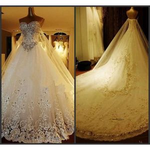Crystal 2021 Robes de mariée en ligne A-Line Cathédrale Lace-Up Back Bridal Robes Sweetheart Appliques Garded Garded Sett Free 0509