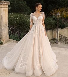 Crystal A Dubai Line Robes de mariée Souleve de taille plus taille Bridal Garnières longues Plumes de dentelle Vestido de Novia Arabe Beach Boho Wed Robic