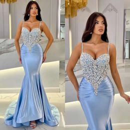Crystal Baby Mermaid Blue Prom Vestido Top Straps Formal Vestidos elegantes para pliegues especiales de trenes de barrido