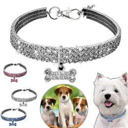 Crystal Dog Collar Diamond Puppy Pet Decoration Rhinestone Alloy Collars voor Little Dogs levert Accessoires S / M / L