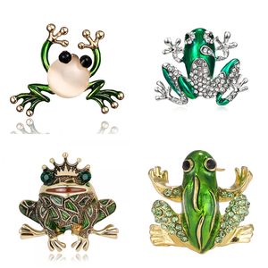 Crystal Frog Pins for Women Green Animal Broche Pin Luxe Vintage Girl Wedding Party Verjaardag Kleding Bijouterie Sieraden