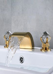 Grifo de baño de cascada dorado con mango de cristal, montaje en cubierta, grifo de lavabo de bañera generalizado, grifo mezclador de lavabo cromado 8312462
