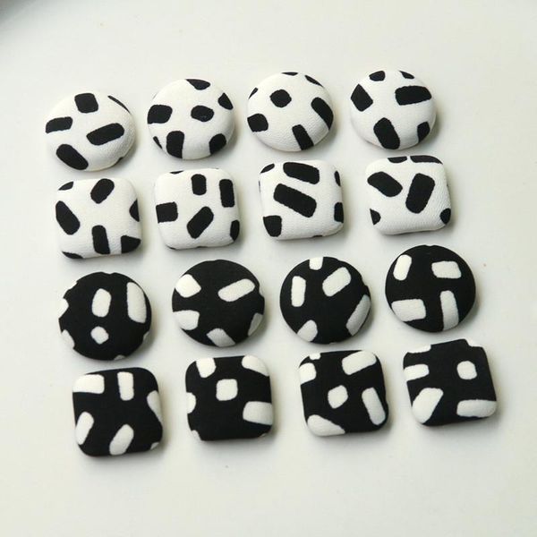 Crystal New Style 100pcs / lot Black Blanc White Léopard Modèle Géométrie Rounds / Square Shape Cloth Bouton DIY BIJOTS BROUPES / HEIR ACCESSOIR