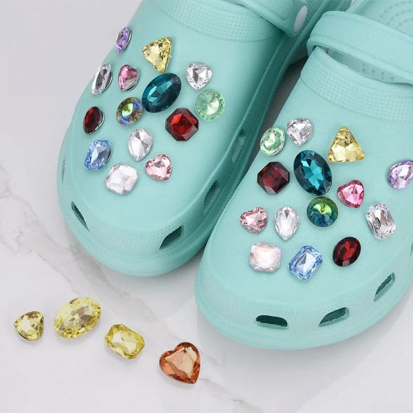 Conjunto de cristal kit croces zapatos encantos joya de diamante accesorios coloridos jibz para zuecos croc decoraciones de zapatos DIY fiesta regalos para niños