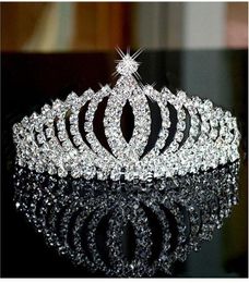 Kristallen tiara's en kronen Bruiloft haaraccessoires Tiara Bruidskroon Bruiloft tiara's voor bruiden Haarversieringen goedkope accessoire4730658