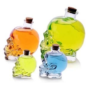 Crystal Water Bottle Skull Decanter vloeibare glazen fles met houten kurkschedelglas voor bierwijn whisky Scotch wodka bargereedschap J0329