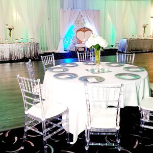 Silla de acrílico de boda de cristal Eventos al aire libre Decoración de banquetes de hotel Sillas de PC Banquete de plástico transparente fantasma acrílico transparente silla de comedor de boda chiavari