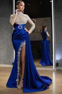 Cristaux perlés luxe sirène robes de bal bleu royal col haut manches longues robes de soirée formelles côté fendu sexy aso ebi robe 2022