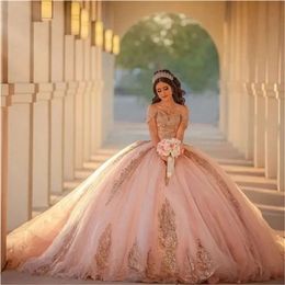 Cristaux perles roses clair sur robes princesse quinceanera the épaule appliques long tulle sweet 15 robe magnifique fête d'anniversaire