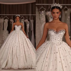 Kristallen Rhinestones Ball Sparkly Jurk Trouwjurken Dubai Saoedi -Arabisch Sweetheart Plus Size Bridal Jurken Formele kerk gezwollen TuLle Princess Vestidos Cl S