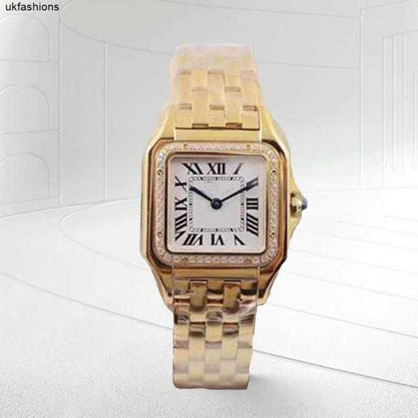 Ct Relojes con diamantes Reloj de cuarzo cuadrado para dama Amantes de la moda Relojes para mujeres Relojes de pulsera con tanque de plata Reloj de diamantes cuadrados de lujo para damas de San Valentín aaa W HB7F