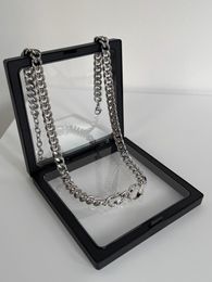 Cubaanse ketting ketting voor de minimalistische hiphop dames trui-keten van heren, niche trendy merk titanium stalen slot botketen voor heren 100 paren