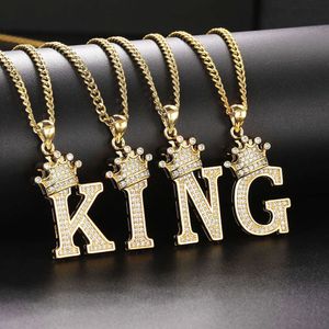 Collier de tennis de chaîne cubaine rue Hip Hop Crown Micro Set Zircon 26 Lettre anglaise Pendante Chain de chaîne en acier inoxydable et collier pour femmes