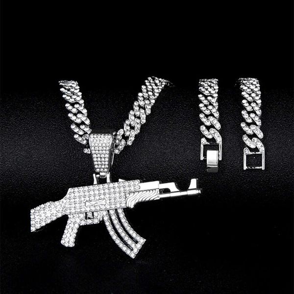 Collier pour hommes de chaîne à maillons cubains style Hip hop plein de diamants AK47 pendentif dominateur de mitrailleuse pour hommes marque à la mode long accessoire créatif collier Hip Hop bijoux pour hommes