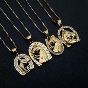 Collares con colgantes de cabeza de caballo de circón cúbico para mujeres/hombres, herradura de acero inoxidable de Color dorado, joyería ostentosa de Hip Hop