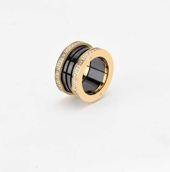 Zircone cubique pavée sur le bord Black White Ceramics Spring Rings For Women Men Girls Médies Midi Anneaux Logo Classic Designer Wedding2229559