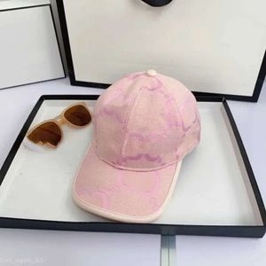 Cucci Hat Designer Baseball Caps Sombreros para hombres Mujeres Sombreros equipados Vintage Jumbo Bee Sun Hats Cucci ajustable Cucci Baseball 18