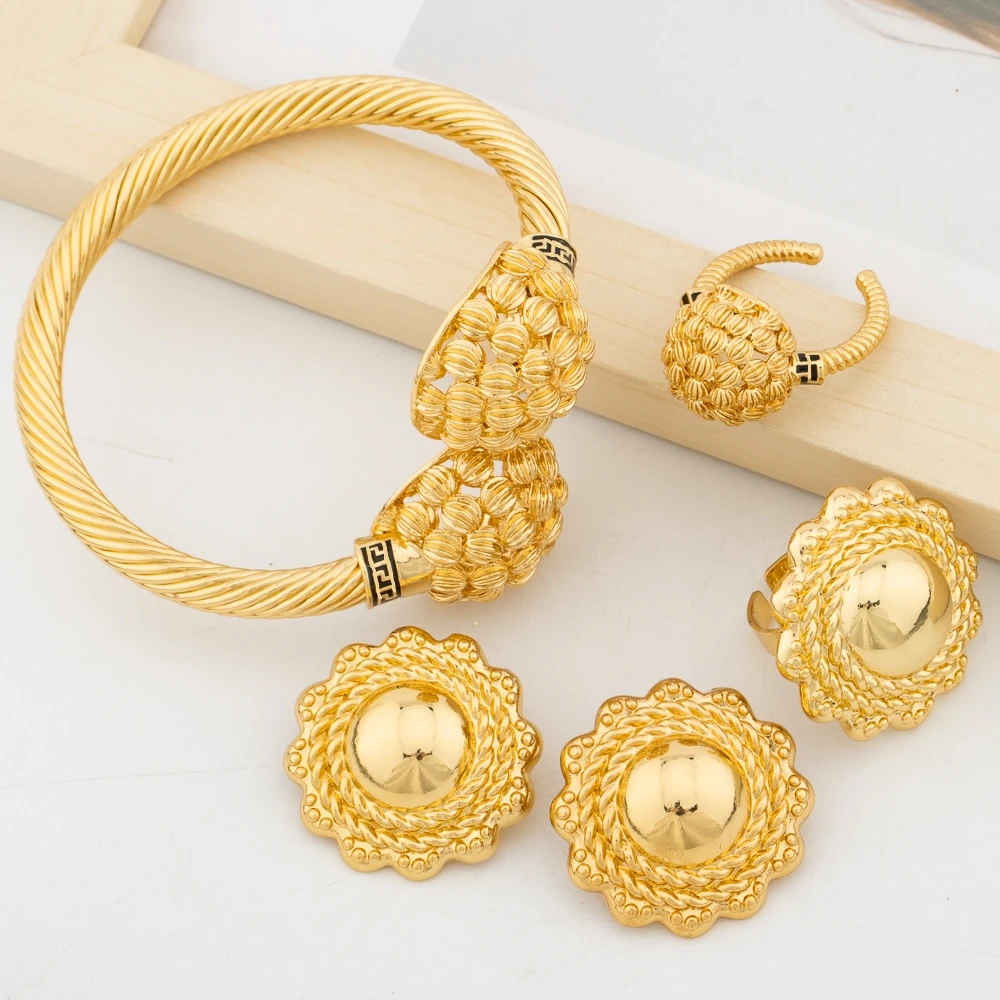 Cuff Bangle With Ring Smycken Set för afrikanska 18K Guldpläterade pärlor Design Bangle and Finger Ring Set för Dubai Engagementgåvor
