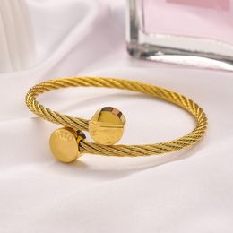 Manchet Bangle dames liefde luxe sieraden 18k gouden ontwerper armband family party cadeaus sieraden voor vrouwen designer armband mode cadeau groothandel armbanden