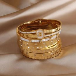 Manchette classique en acier inoxydable lettre B bracelet pour femmes accessoires de mode cristal étoiles bracelets antirouille bijoux cadeau fête 231208