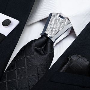 Manschettenknöpfe DiBanGu Business Plaid Schwarz Solide Luxus Elegante Seidenkrawatten für Männer Designer Krawatte Schnalle Taschentuch Manschettenknöpfe Hochzeitsaccessoire 231220