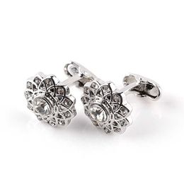 Boutons de manchette à la mode de haute qualité créatif cristal floral chemises d'affaires classiques boutons de manchette français charmants bijoux cadeaux vente chaude G220525