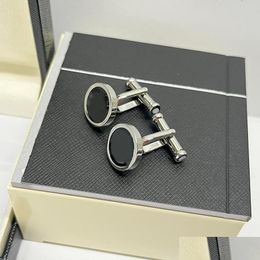 Cuff Liens pour hommes de la chemise de chemise française classique de haute qualité avec boîte à chute de baril à chute de boucles