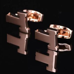 Cuff Links Luxury Metal Cuff Links Charm Cuff Studs Classic French Cuffe Links For Men Top Party Gift Business Mens Shirt Affairs 4 Couleurs Disponible Q240508