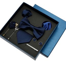 Manchet links Red Blue Classic Silk Ties for Men Pocket Square Cufflinks Sets Heren Solid Color Neckled Party Bruiloft Geschenk Nek Tie Set 231220