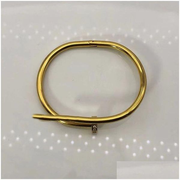 Amantes del manguito brazalete Mujeres de acero inoxidable uñas abiertas en manos regalos de Navidad para chicas accesorios al por mayor entrega de caída je dhrra