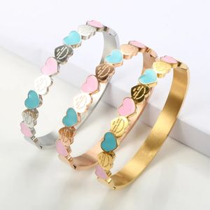 Diseñador de brazalete para hombres Pulseras de cadena personalizada Fiesta de boda para mujeres Joya de color de color en forma de corazón Joya