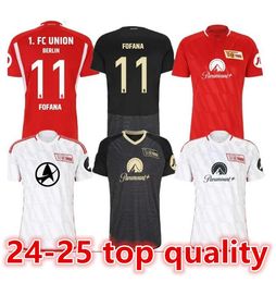 23 24 25 Jerseys de football de l'Union Berlin Aaronson Fofana Ligue des champions Kral Khedira Laidouni Behrens Khedira Diogo Leite Doekhi 2023 Chadtes de football pour hommes à la maison