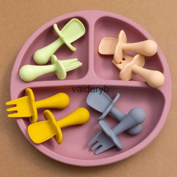 Tazas Platos Utensilios 2022 Nuevos colores Plato divisor para niños Juego de cucharas y tenedores de entrenamiento Material de silicona de grado alimenticio Esenciales para recién nacidos Regalos para baby showervaiduryb