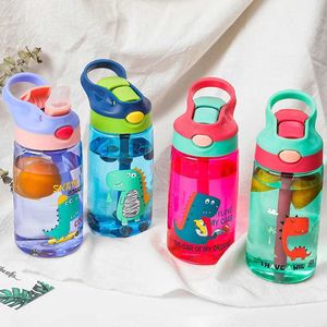 Tasses plats ustensiles 480 ml dinosaure Childrens Bouteille d'eau petite bouche tasse de carton de fuite de fuite bouteille en plastique extérieur