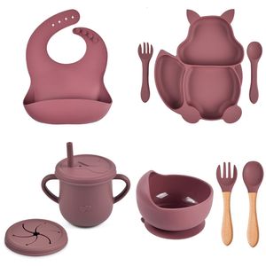 Tasses Vaisselle Ustensiles 8 Pcs Bébé Doux Silicone Ventouse Bol Assiette À Dîner Tasse Bavoir Cuillère Fourchette Ensemble Couverts Antidérapants pour Enfants Nourrir Assiette À Dîner 230530