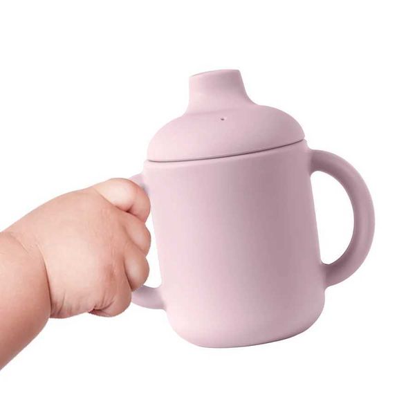 Tasses plats ustensiles alimentaires de qualité alimentaire pour bébé en silicone alimentaire tasse de boisson sans bisphénol un nouveau-né apprenant des bouteilles de bébé portables pour livraison gratuite2405